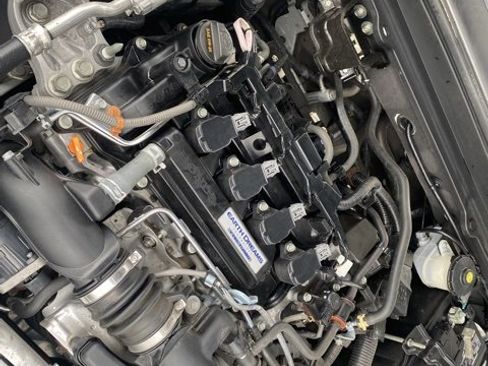 Used 2019 Honda Accord Sport image 11