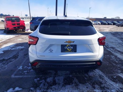 New 2026 Chevrolet Trax LS w/ LS Convenience Package image 4
