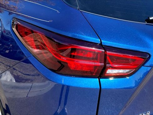 Used 2023 Chevrolet Blazer LT w/ Convenience Package image 28