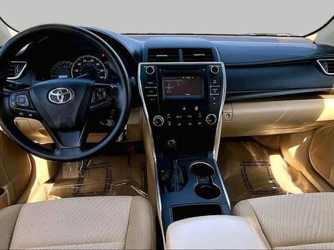 Used 2015 Toyota Camry LE FWD image 15