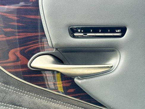 Used 2024 Lexus LS 500 AWD w/ Luxury Package image 15