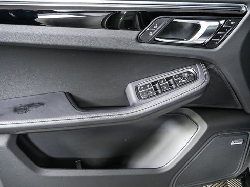 New 2026 Porsche Macan S image 6