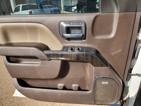 Used 2015 GMC Sierra 2500 Denali w/ Duramax Plus Package image 15