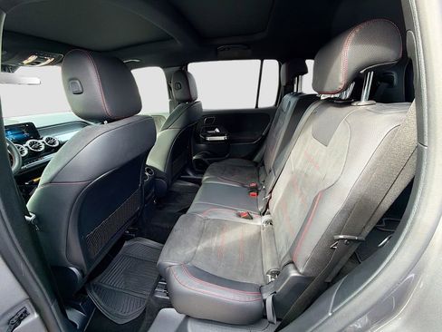 Used 2023 Mercedes-Benz GLB 250 GLB 250 image 35