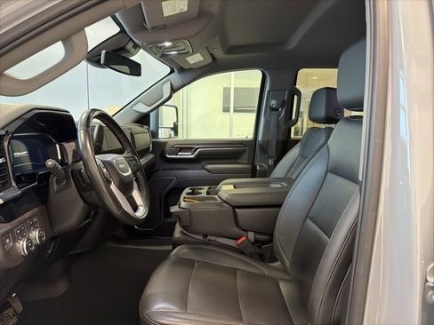 Used 2024 GMC Sierra 2500 SLT image 14