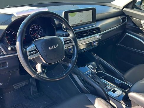 Used 2022 Kia Telluride S image 9