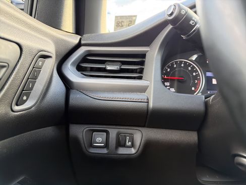 Used 2023 GMC Acadia AT4 w/ Preferred Package image 22