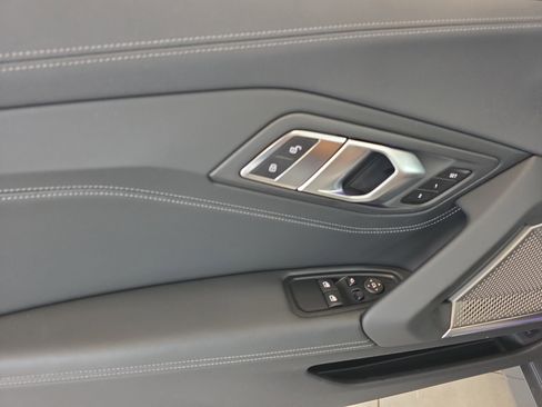 Used 2025 BMW Z4 M40i w/ Premium Package image 10