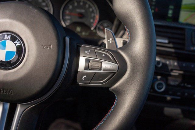 Used 2018 BMW M3 RWD image 23