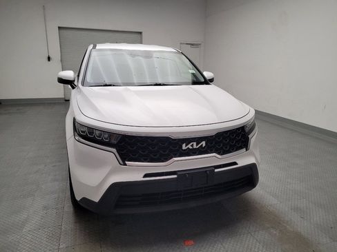 Used 2022 Kia Sorento LX FWD image 14