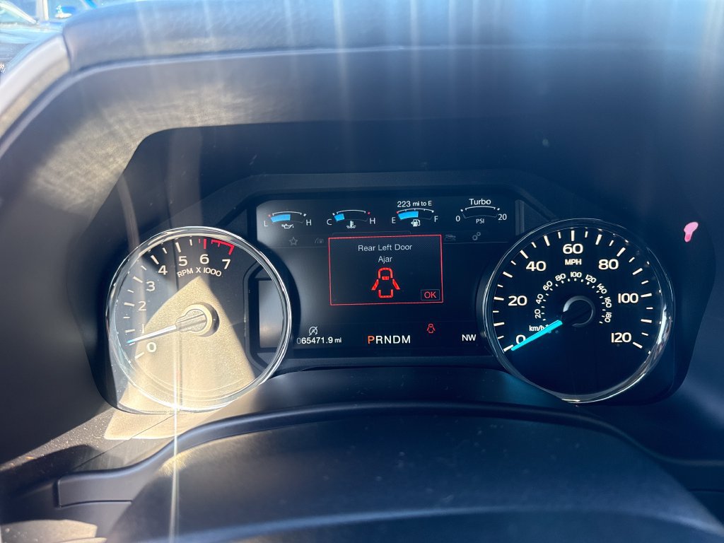 Used 2018 Ford F150 Lariat w/ Equipment Group 502A Luxury AWD/4WD image 29