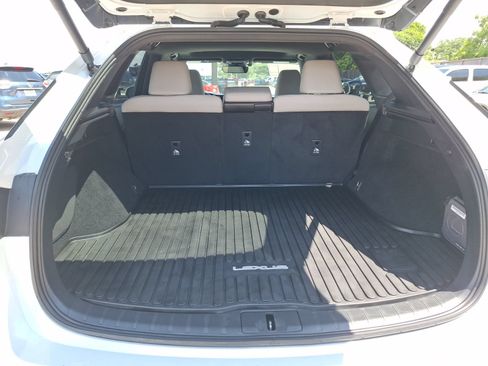 Used 2025 Lexus RX 350 Premium w/ Convenience Package FWD image 36