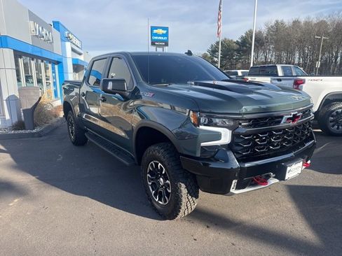 Used 2025 Chevrolet Silverado 1500 ZR2 w/ Technology Package image 7