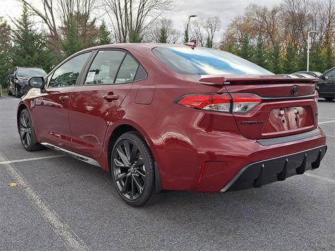 New 2026 Toyota Corolla SE image 7