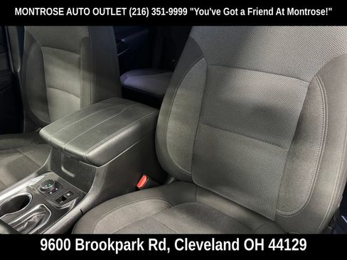 Used 2023 Chevrolet Traverse LT FWD image 31