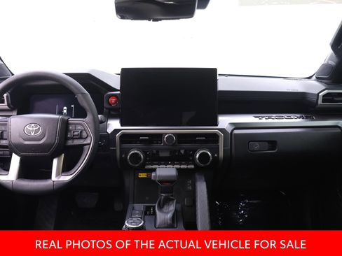 Certified 2025 Toyota Tacoma TRD Off-Road w/ TRD Off Road Premium Package AWD/4WD image 5