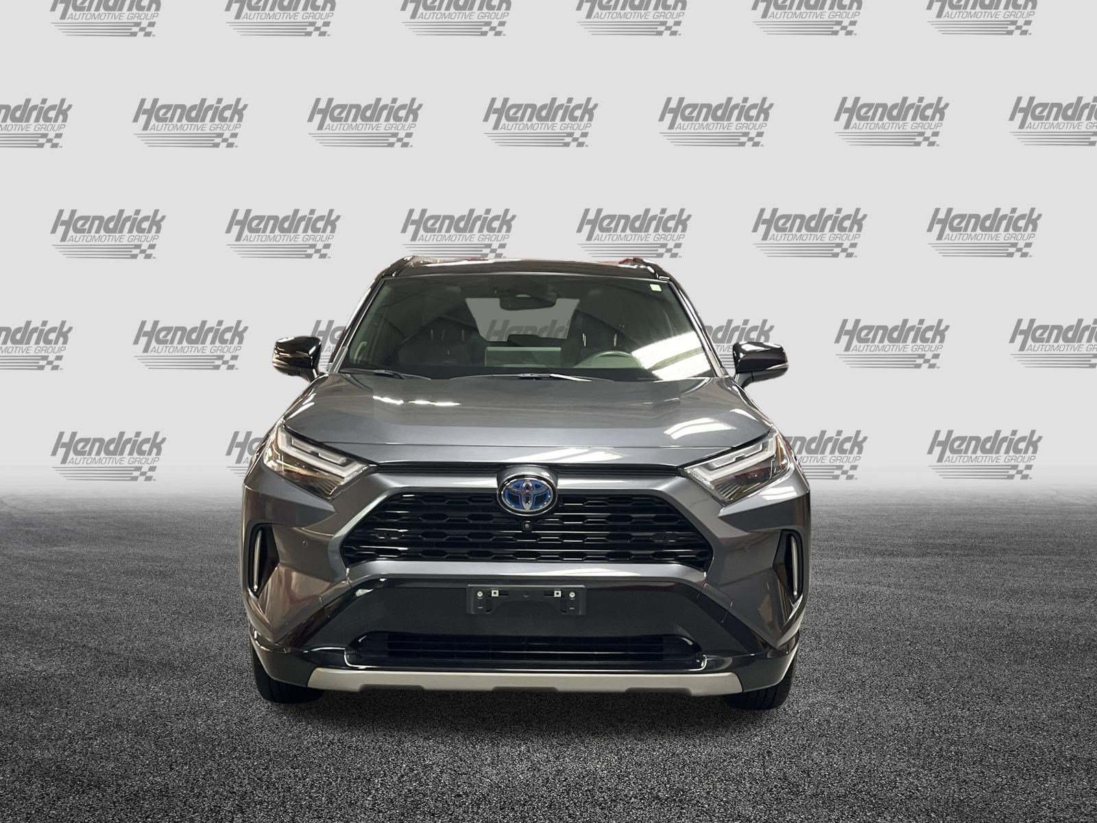 Used 2023 Toyota RAV4 XSE AWD/4WD image 3