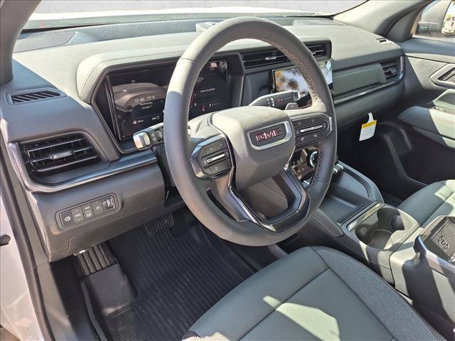 New 2027 GMC Terrain AT4 w/ Convenience Package III AWD/4WD image 3