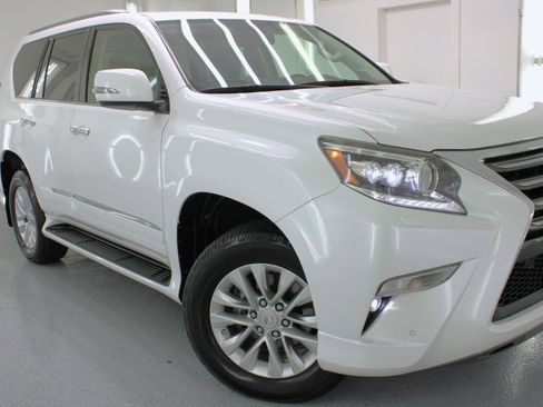Used 2017 Lexus GX 460 Premium image 14