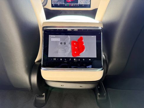 Used 2021 Tesla Model S Plaid image 31