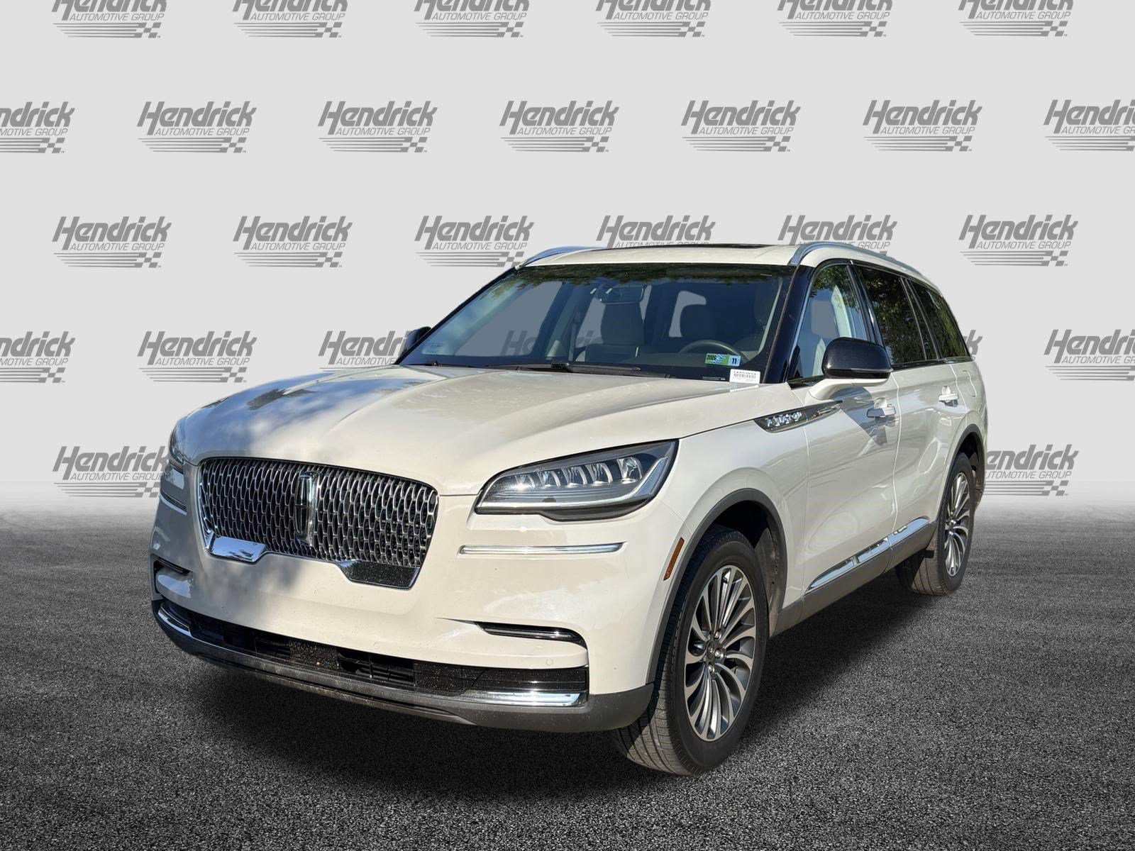 Used 2022 Lincoln Aviator AWD w/ Premium Package image 6
