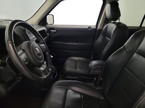 Used 2016 Jeep Patriot High Altitude AWD/4WD image 17