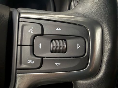Used 2023 Chevrolet Tahoe Z71 w/ Z71 Off-Road Package AWD/4WD image 19