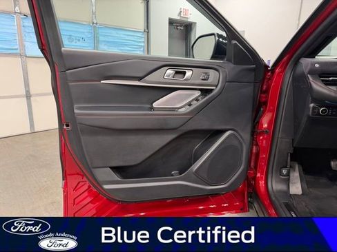 Certified 2025 Ford Explorer ST image 25