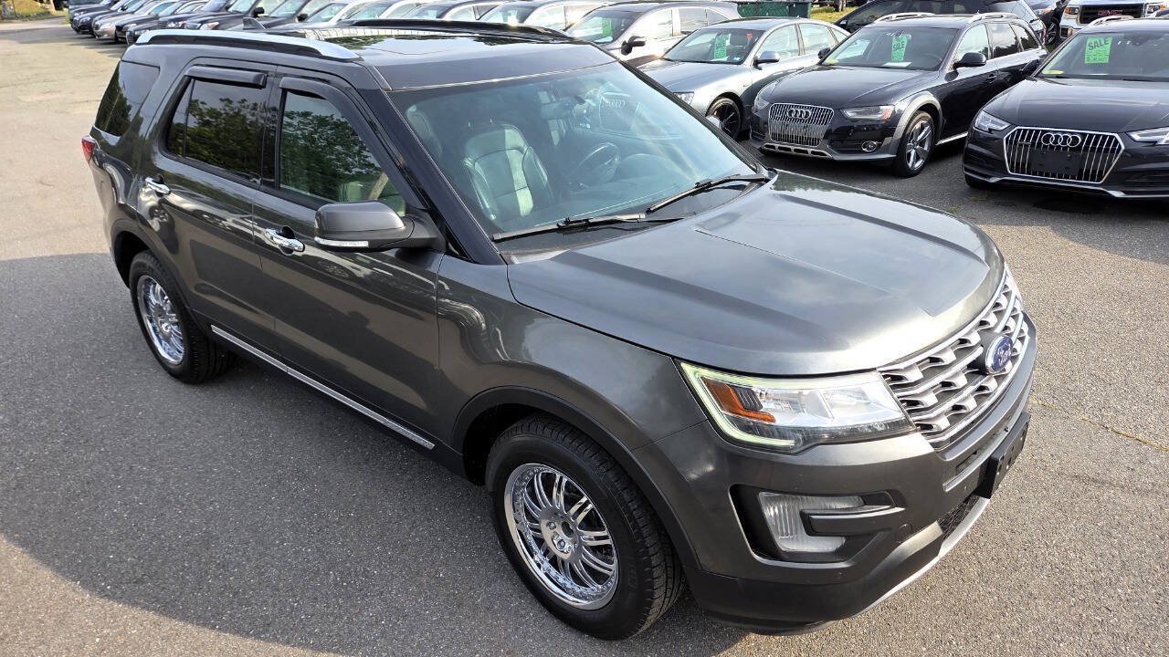 Used 2017 Ford Explorer Limited AWD/4WD image 18
