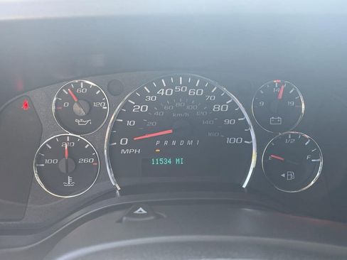 Used 2023 Chevrolet Express 2500 w/ Driver Convenience Package image 12