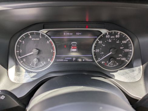 Used 2024 Nissan Rogue SV FWD image 25