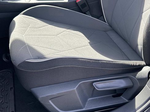 Used 2025 Volkswagen Jetta Sport image 17