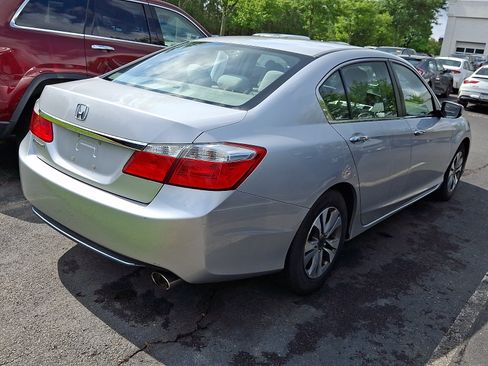 Used 2013 Honda Accord LX image 6