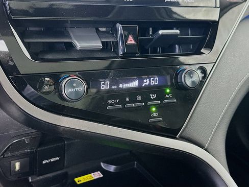 Used 2023 Toyota Camry XSE w/ Navigation Package FWD image 18