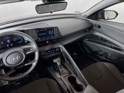 Certified 2025 Hyundai Elantra Sport w/ Cargo Package FWD image 23