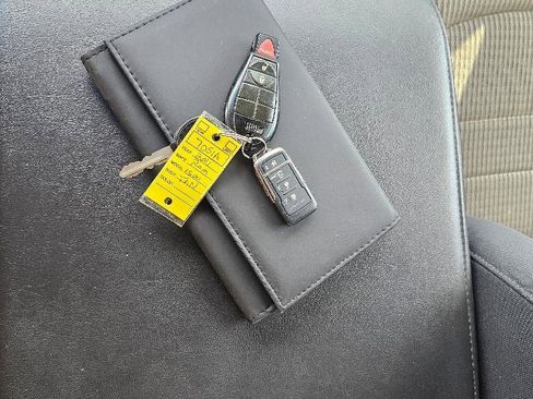 Used 2011 RAM 1500 Classic SLT image 29