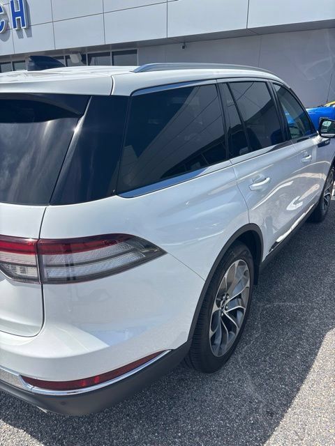 Used 2026 Lincoln Aviator Reserve RWD image 10