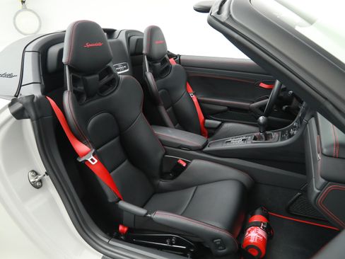 Used 2019 Porsche 911 Speedster RWD image 18