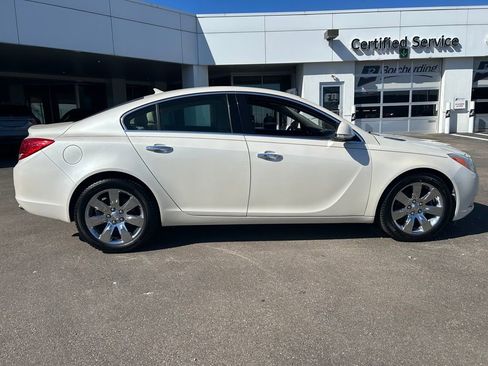 Used 2013 Buick Regal Premium image 8