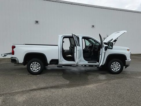 Used 2023 Chevrolet Silverado 2500 LT w/ Convenience Package AWD/4WD image 16