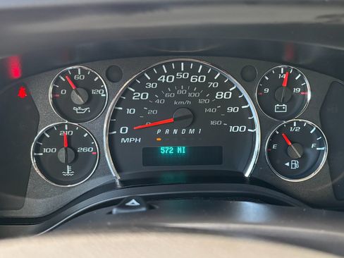 Used 2022 Chevrolet Express 3500 w/ Power Convenience Package RWD image 29