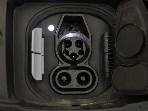 Certified 2025 BMW i4 M50 image 19