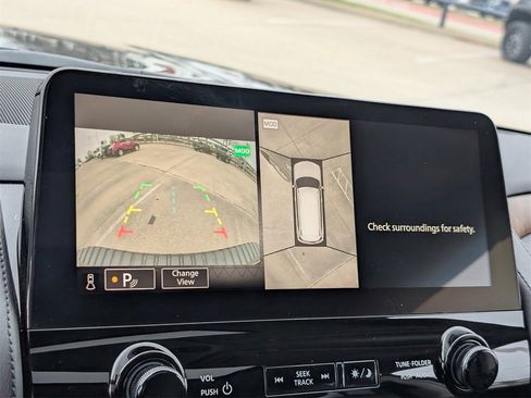 Used 2022 Nissan Armada SL w/ Captain's Chairs Package image 14