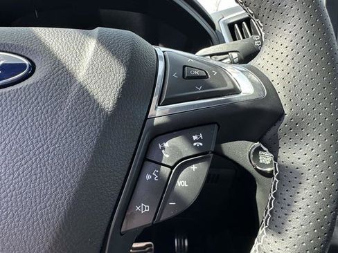Used 2023 Ford Edge ST w/ Equipment Group 401A AWD/4WD image 17