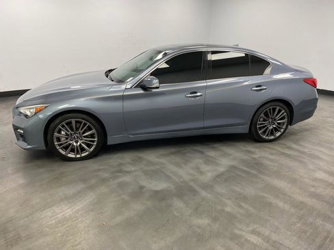 Used 2014 INFINITI Q50 AWD w/ Deluxe Touring Package image 3