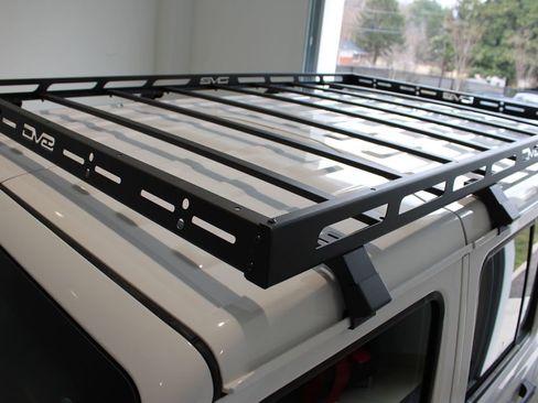 Used 2021 Jeep Wrangler Unlimited Sahara image 31