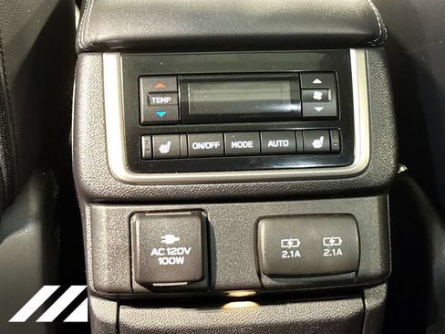 Used 2022 Subaru Ascent Touring AWD/4WD image 29