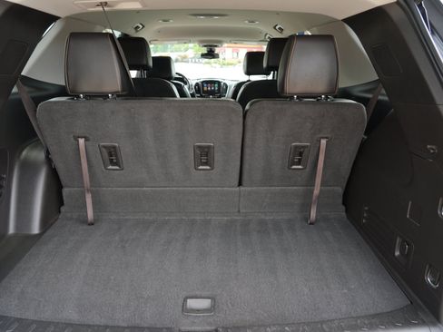 Used 2019 Chevrolet Traverse LT w/ LT Premium Package AWD/4WD image 29