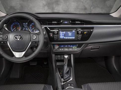 Used 2014 Honda CR-V LX image 2