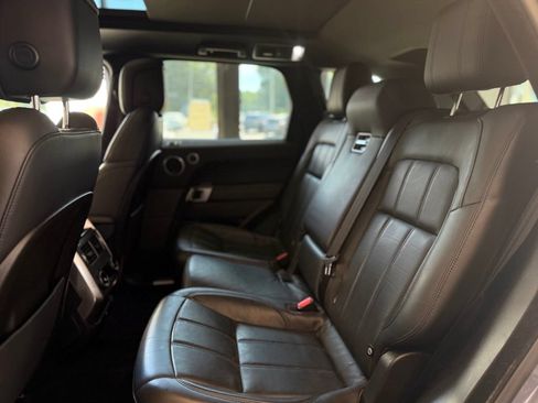 Used 2019 Land Rover Range Rover Sport Supercharged AWD/4WD image 13